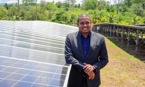 Minister of Agriculture, Fisheries and Mining, Hon. Floyd Green at one of the new Caribbean Broilers (CB) Group solar plants, at the Peninsular Hatchery Farms in Linstead, St. Catherine recently.